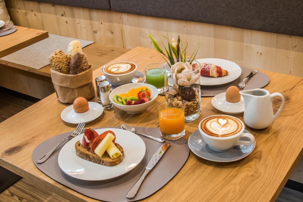 Crep Sella Hotel โคลฟอสโก ภายนอก รูปภาพ